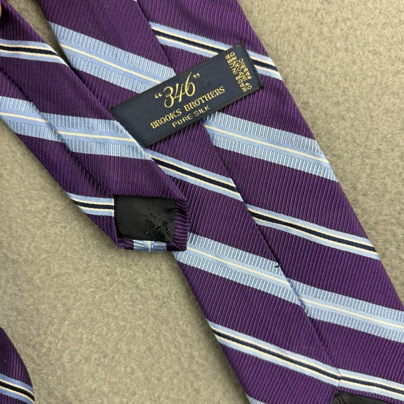 BROOKS BROTHERS 346 Men's Repp Silk Tie Purple Blue Striped Classic Necktie - Picture 4 of 5